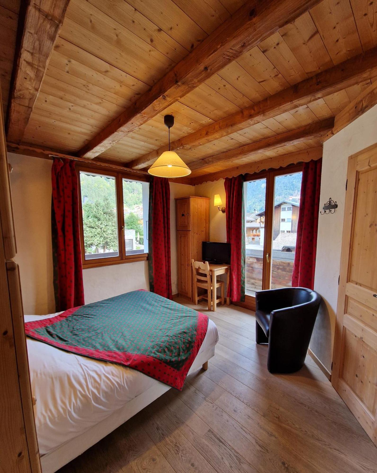 Fleur Des Neiges Hotel Morzine Exterior photo