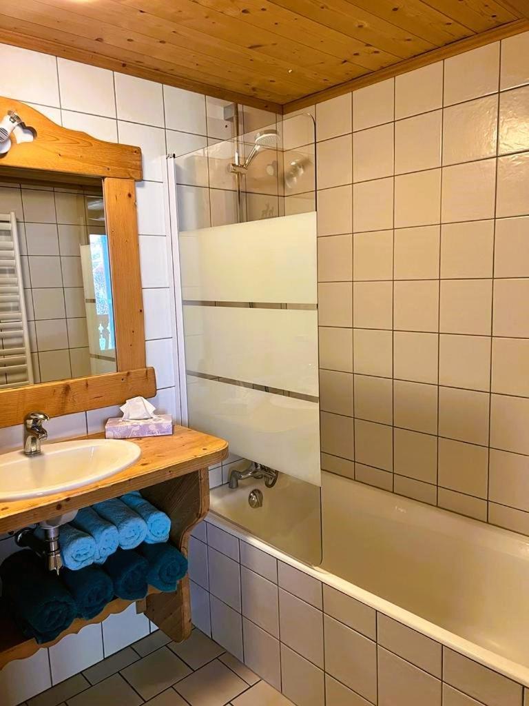 Fleur Des Neiges Hotel Morzine Room photo
